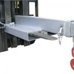 Tipo FJL4.5 teleskopinio krautuvų strėlės tvirtinimo šakiniai krautuvai